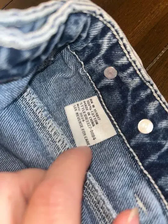 Altar'd State High Rise Wide Leg Patch Pocket Jeans Size 28 - Picture 3 of 7